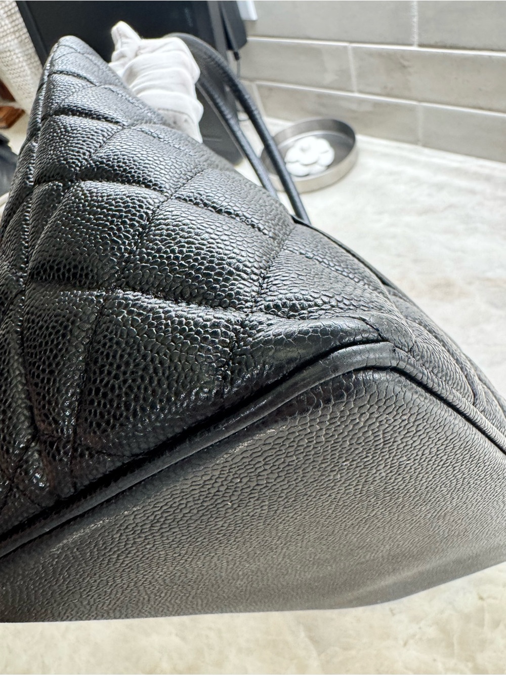 CHANEL Medallion Black Quilted Caviar Leather Vintage Shoulder Tote with Gold CC - Picture 10 of 16